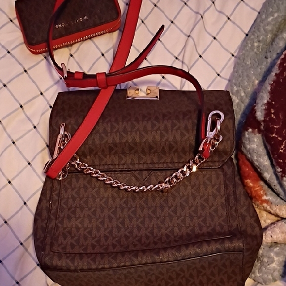 Michael Kors Brown MK Logo Shoulder Bag with Red Front Pocket and Wallet - Picture 4 of 12